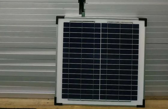 Giá tốt. Tương tự nhà máy Phân tích mặt trời kính nhỏ tùy chỉnh 6V 9V 12V 18V 5W 10W 15w 20w Photovoltaic Panel trực tuyến